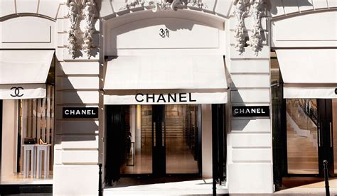 combien de boutiques chanel dans le monde|chanel france prix.